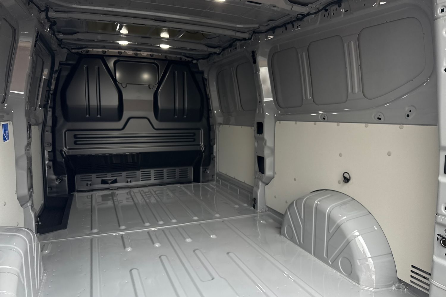 Used Volkswagen Transporter 2025 for sale - 77661701: Photo 44