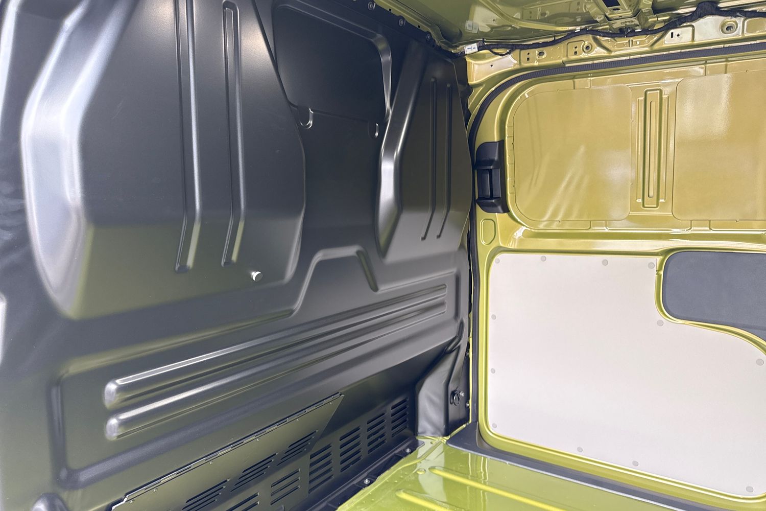 Used Volkswagen Transporter 2025 for sale - 76705480: Photo 29