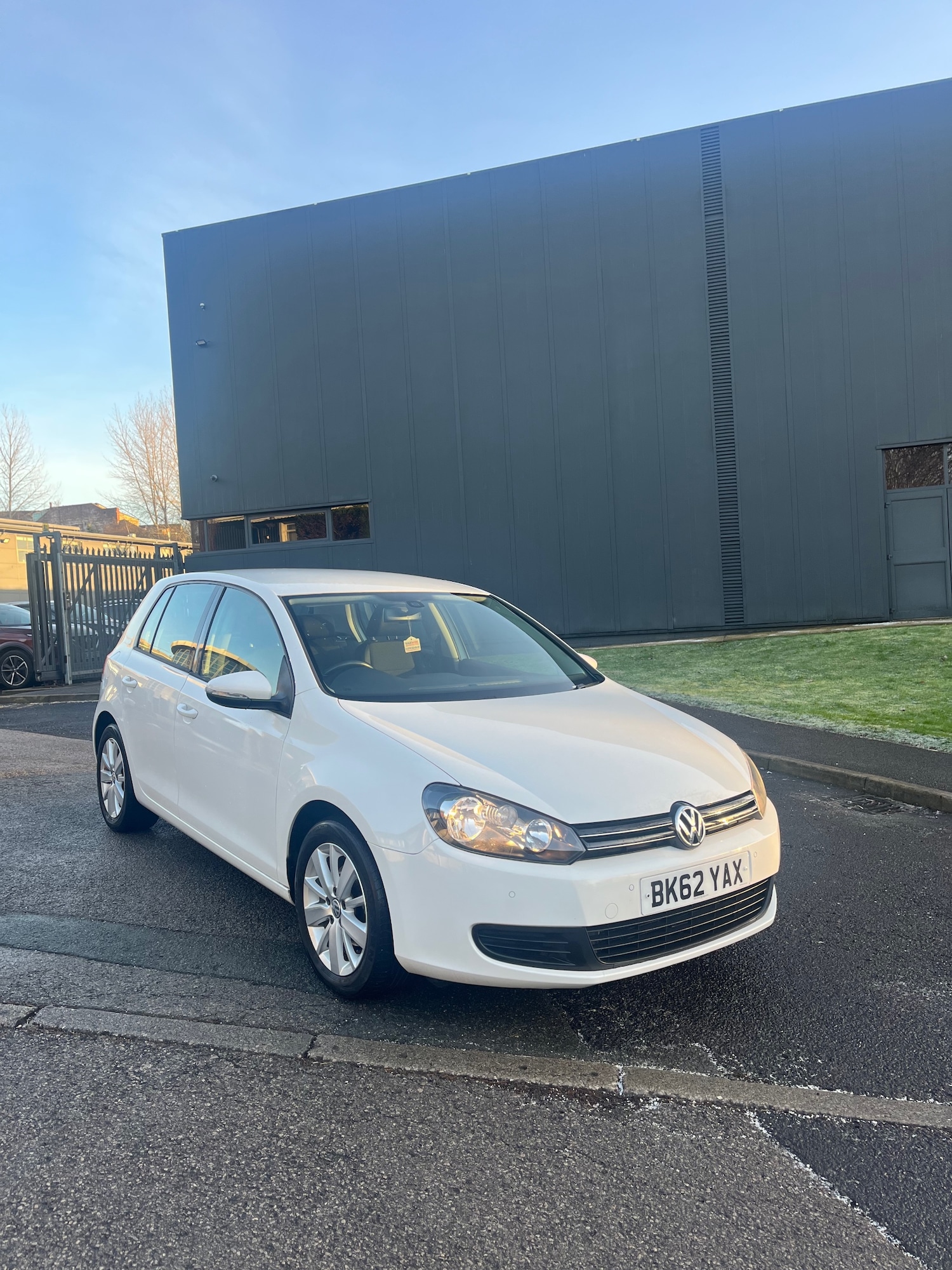 Used Volkswagen Golf 2012 for sale - 77431489: Photo 2