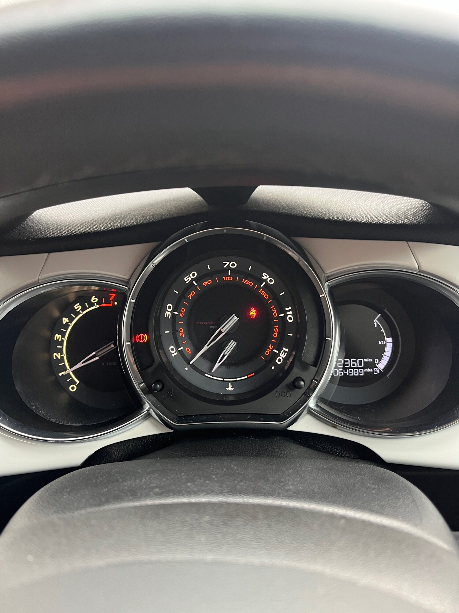 Used Citroen DS3 2015 for sale - 77603504: Photo 15