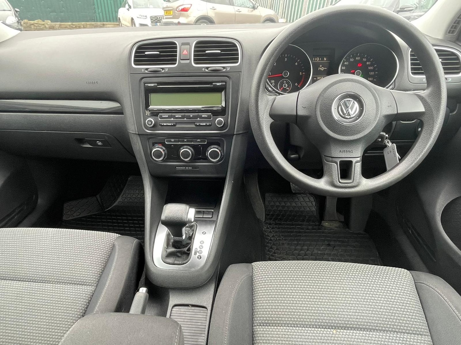 Used Volkswagen Golf 2010 for sale - 77793108: Photo 13
