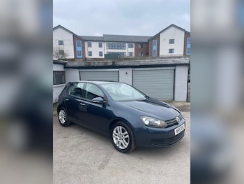 Used Volkswagen Golf 2010 for sale - 77793108: Photo