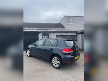 Used Volkswagen Golf 2010 for sale - 77793108: Photo