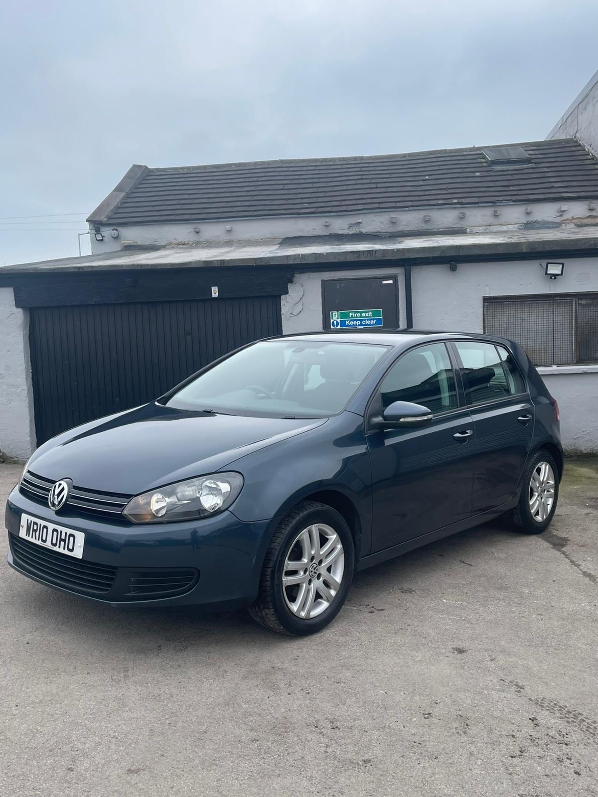 Used Volkswagen Golf 2010 for sale - 77793108: Photo 6