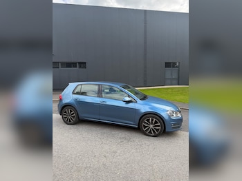 Used Volkswagen Golf 2015 for sale - 78600049: Photo