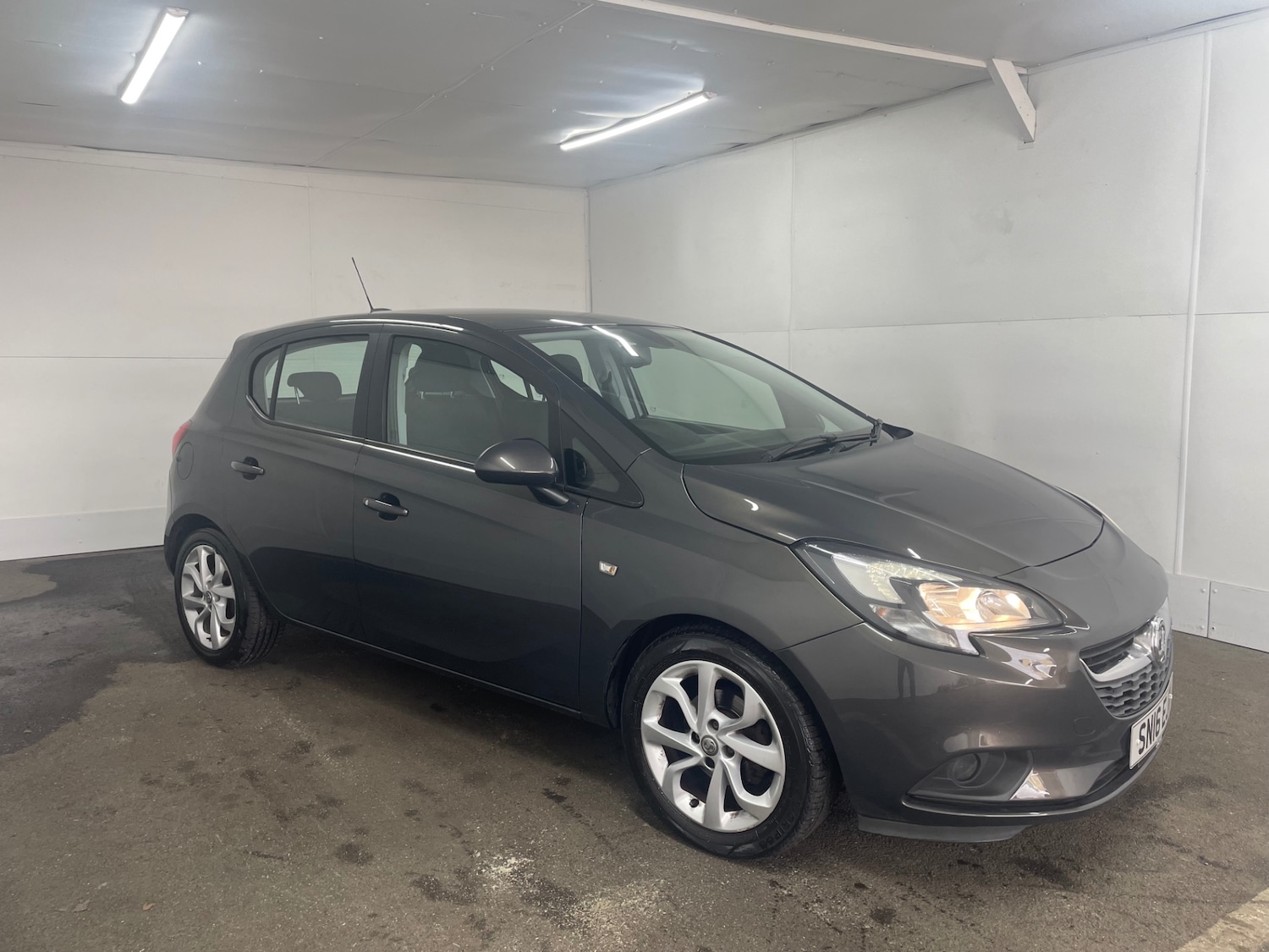 Used Vauxhall Corsa 2016 for sale - 77848139: Photo 2