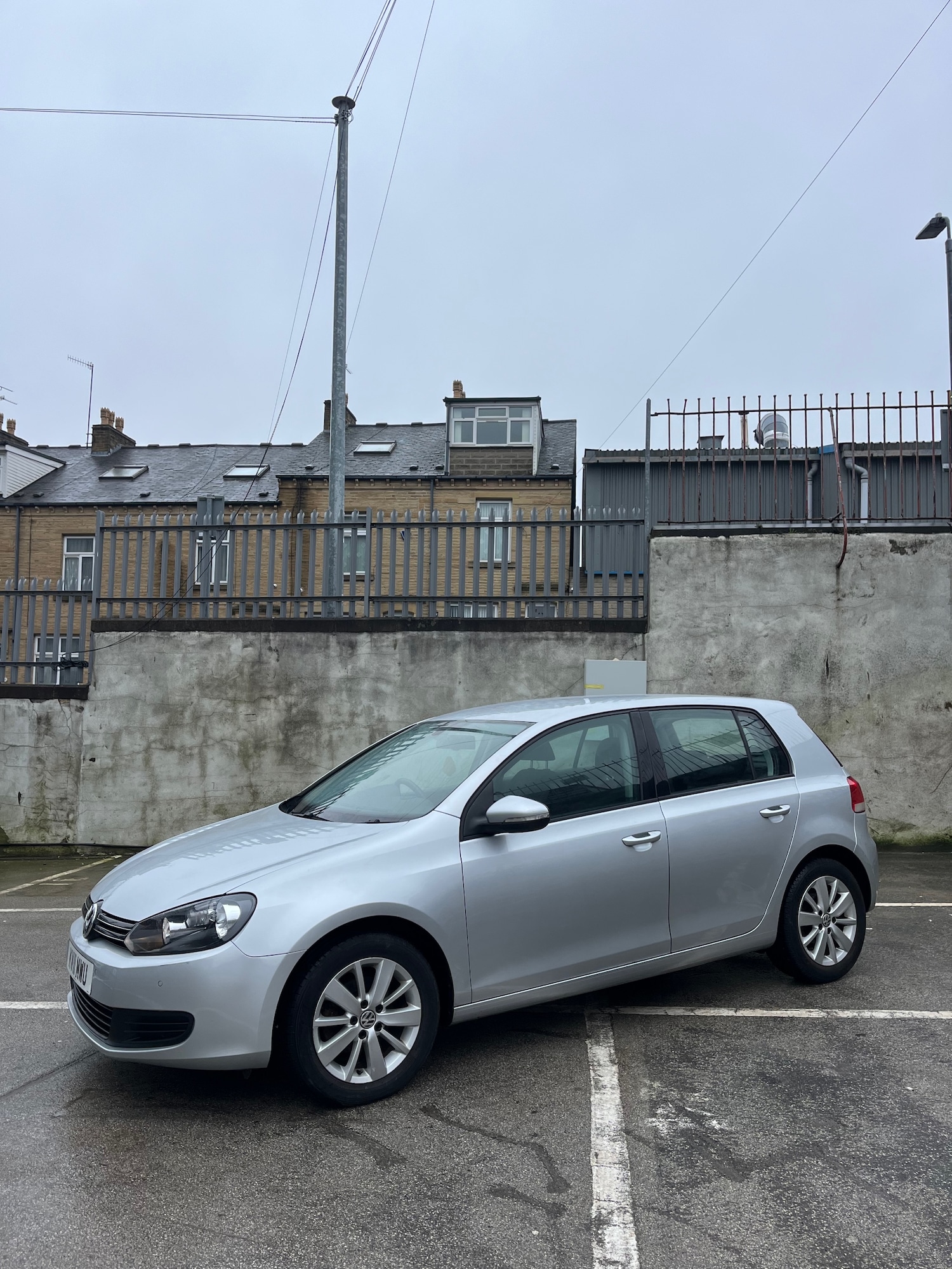 Used Volkswagen Golf 2011 for sale - 77707384: Photo 6