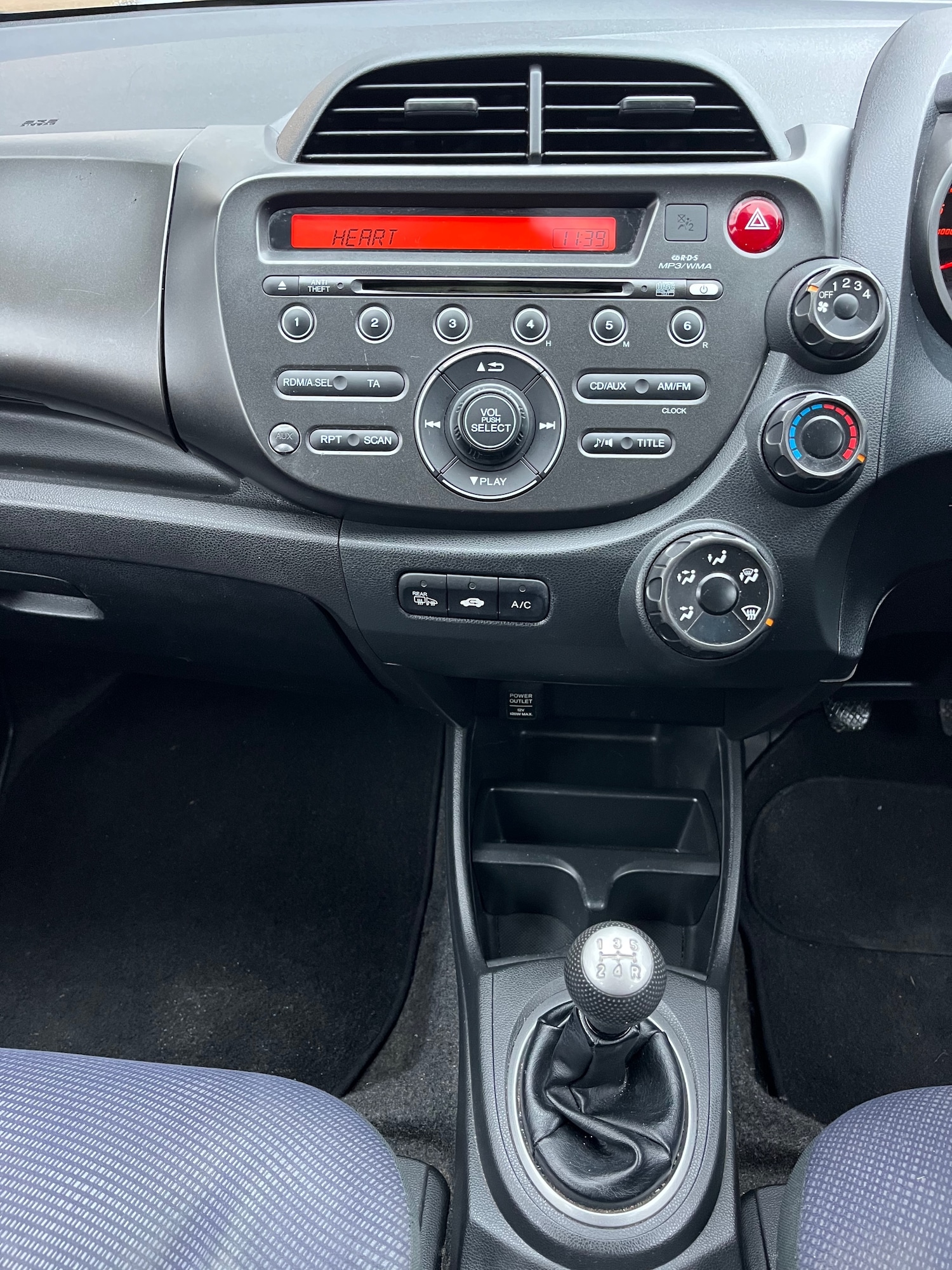 Used Honda Jazz 2013 for sale - 77564238: Photo 16