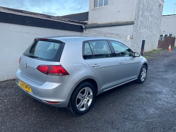 Used Volkswagen Golf 2015 for sale - 78896150: Photo