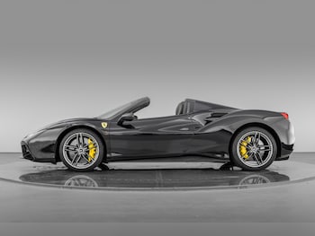 Used Ferrari 488 2018 for sale - 79143845: Photo