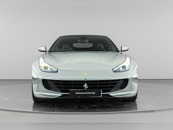 Used Ferrari GTC4Lusso 2019 for sale - 78627579: Photo