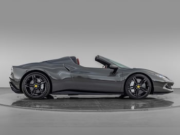 Used Ferrari 296 GTS 2024 for sale - 79011128: Photo