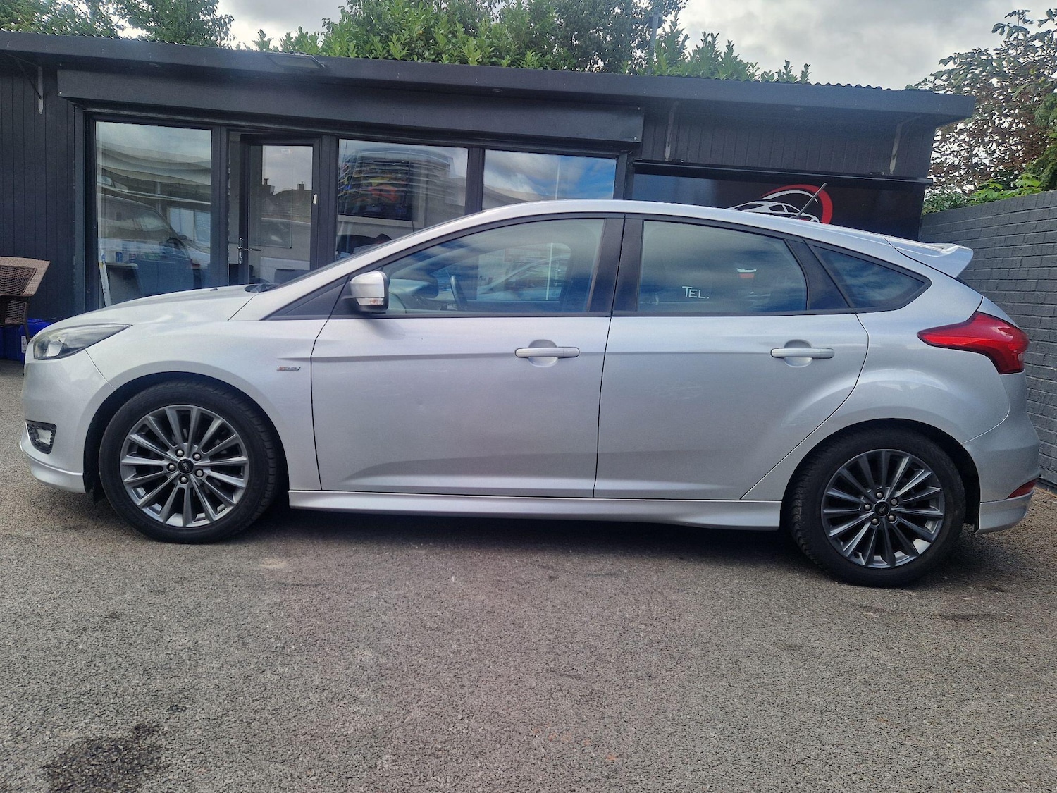 Used Ford Focus 2017 for sale - 77166922: Photo 5