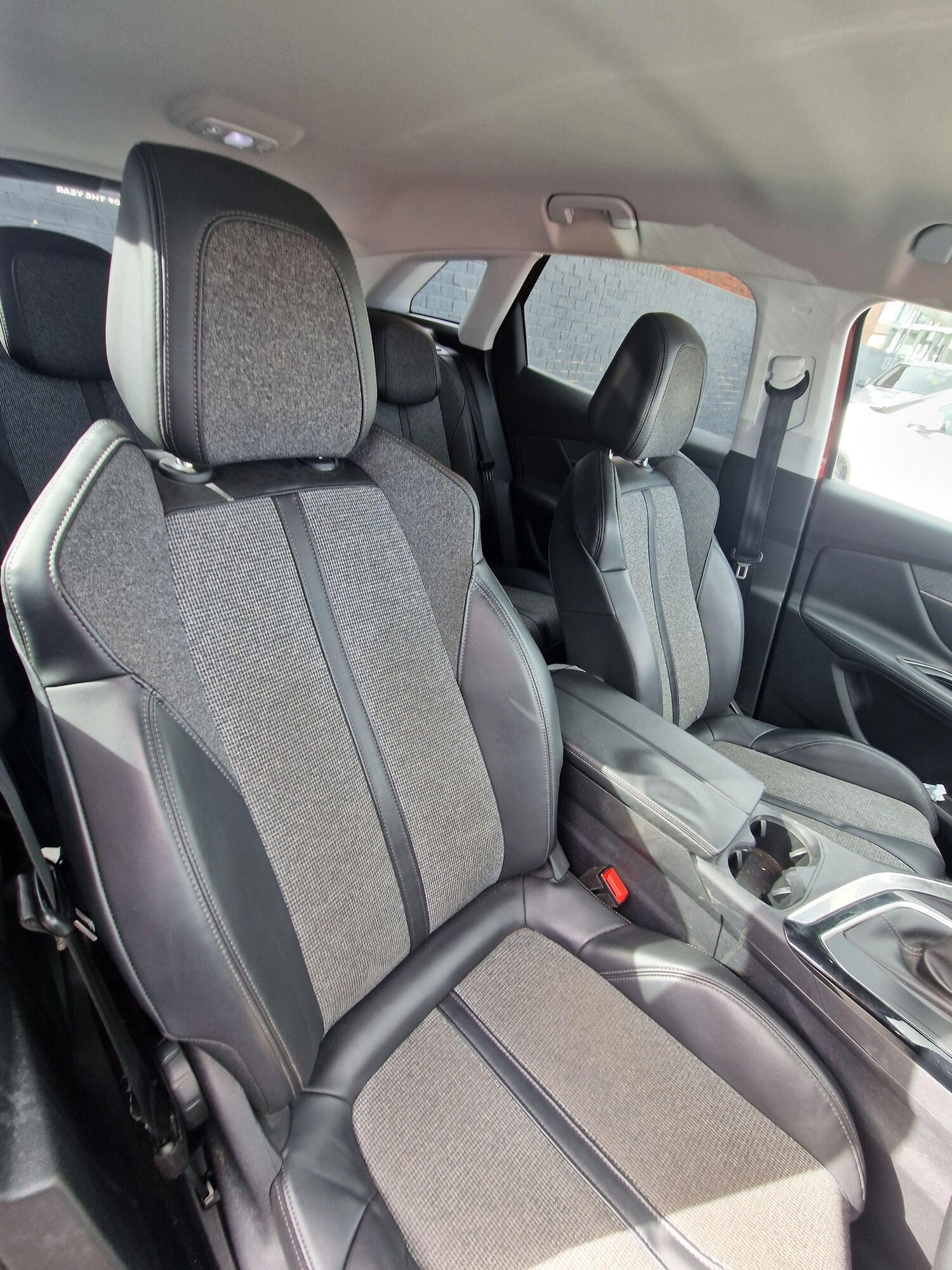 Used Peugeot 3008 2018 for sale - 78020179: Photo 30