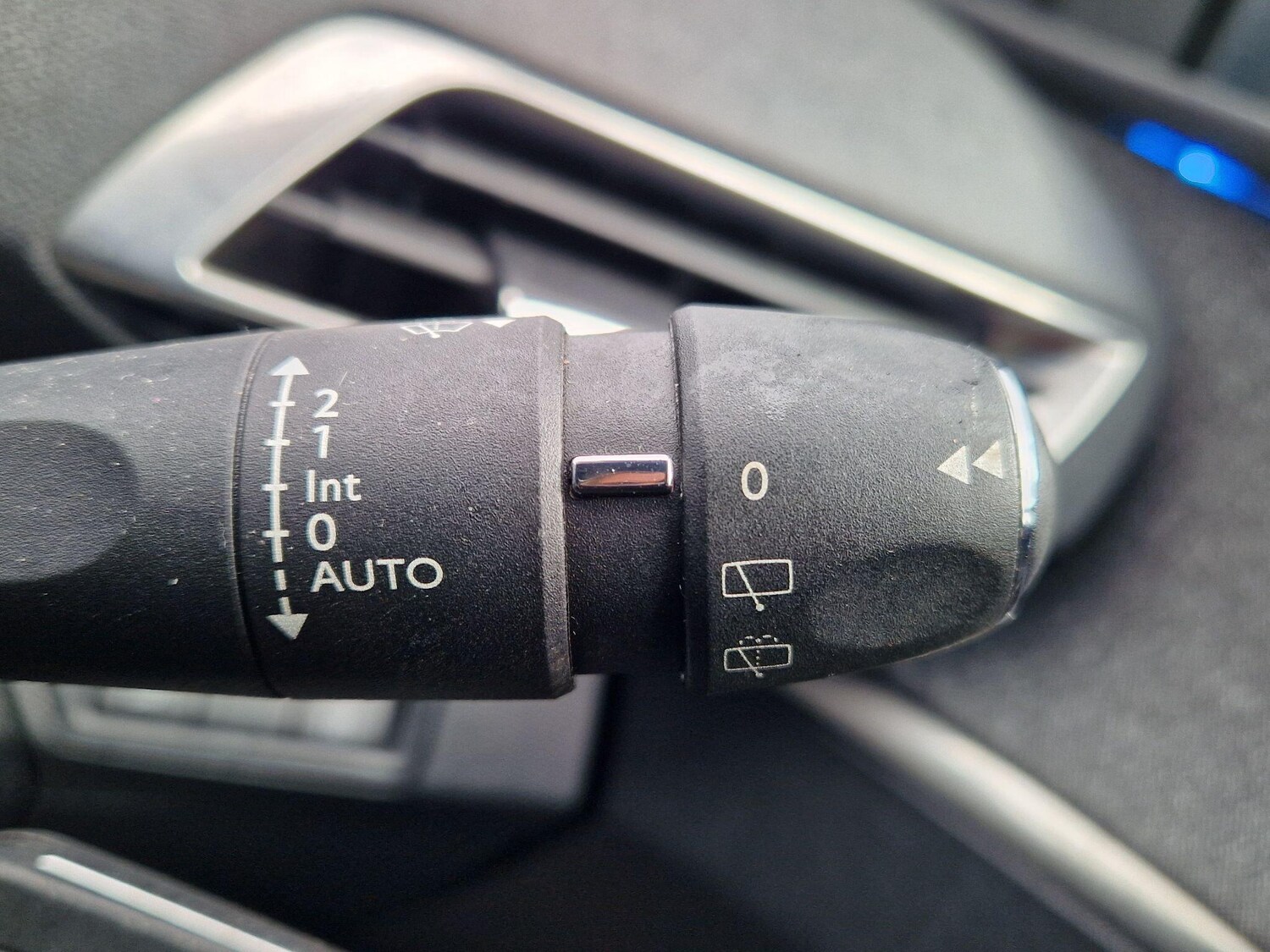 Used Peugeot 3008 2018 for sale - 78020179: Photo 46