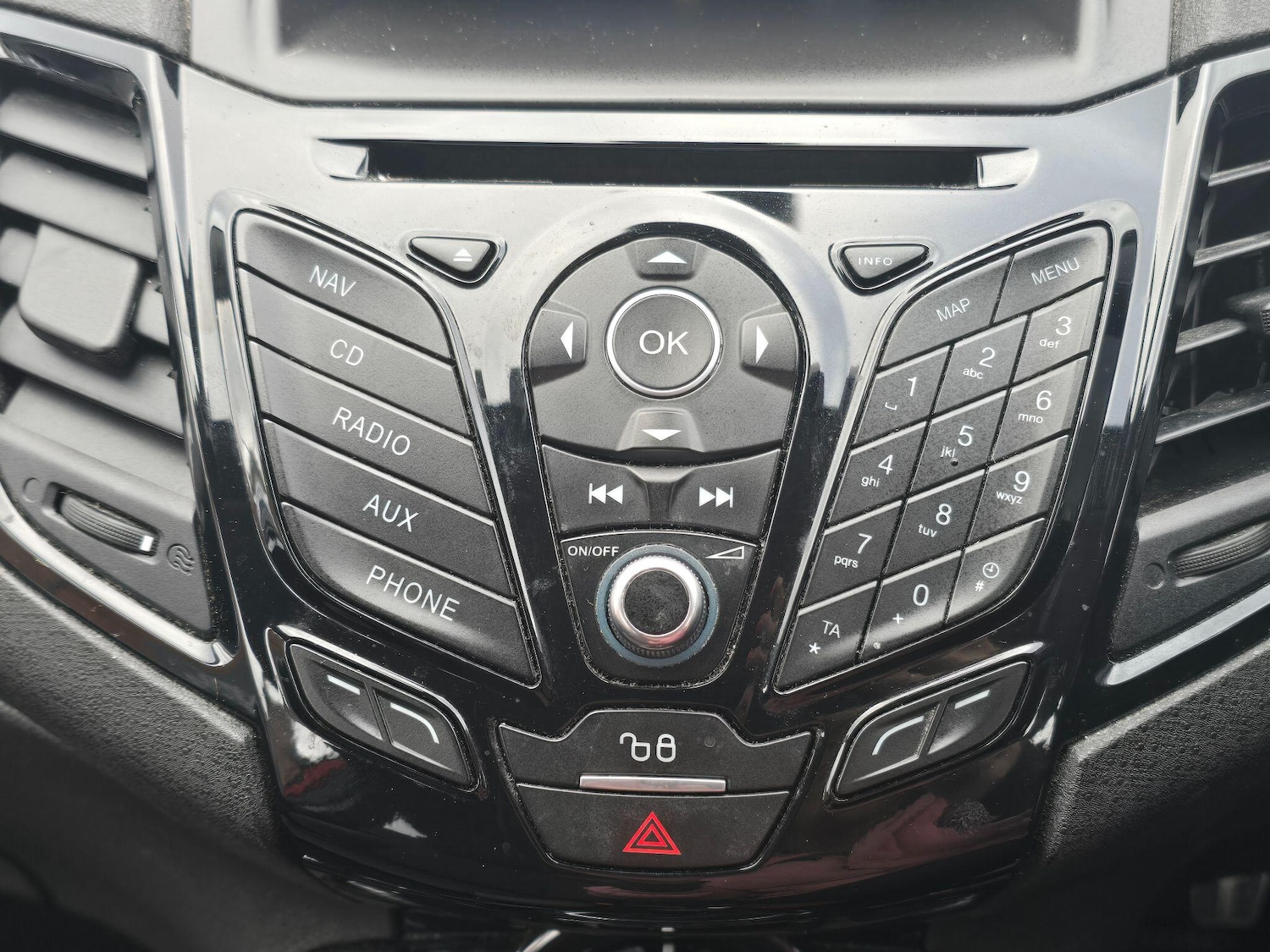 Used Ford Fiesta 2016 for sale - 77883267: Photo 46