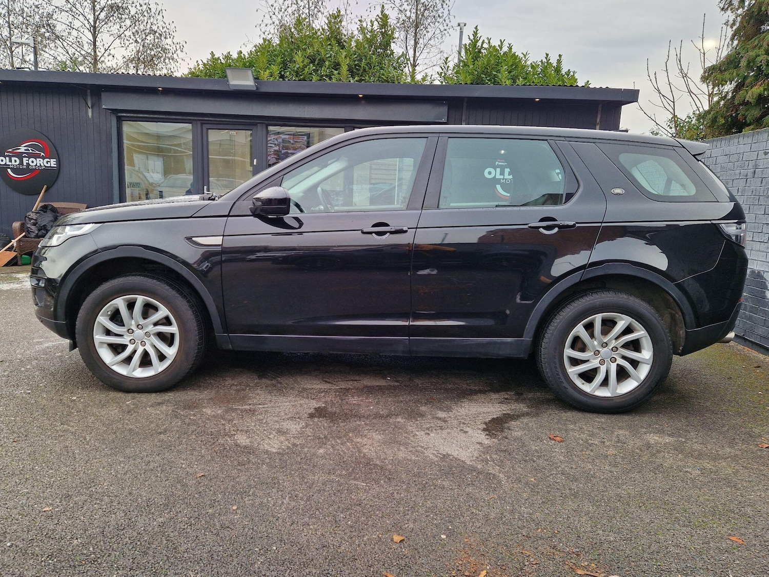 Used Land Rover Discovery Sport 2017 for sale - 77120212: Photo 6