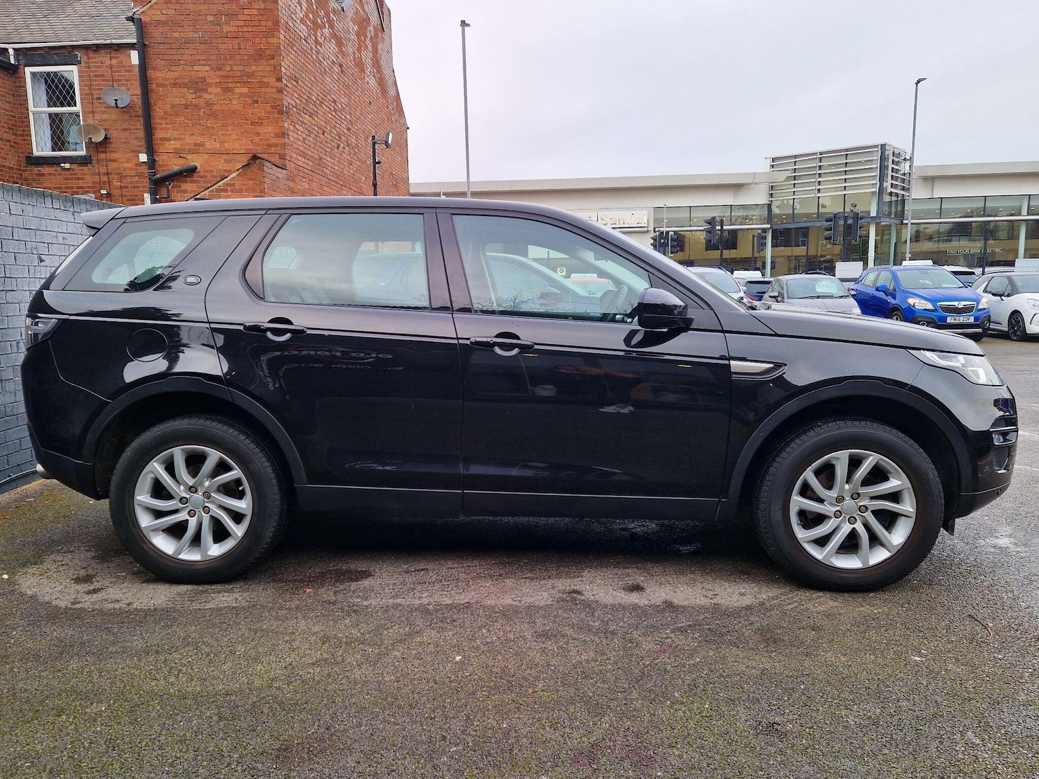 Used Land Rover Discovery Sport 2017 for sale - 77120212: Photo 7