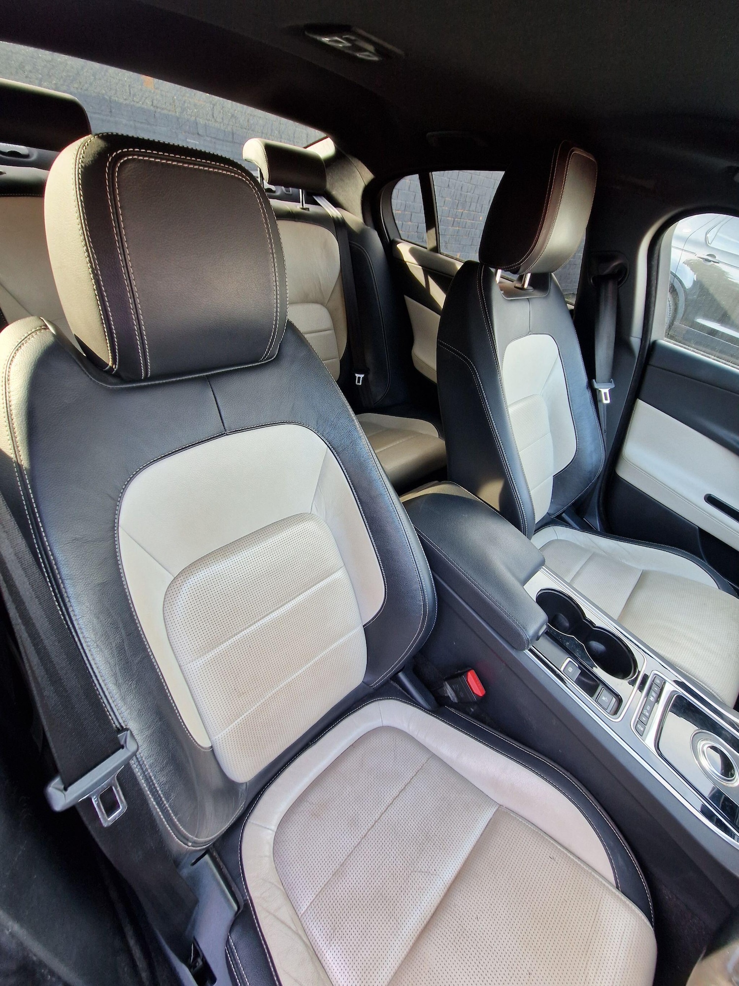 Used Jaguar XE for sale - 77671939: Photo 28