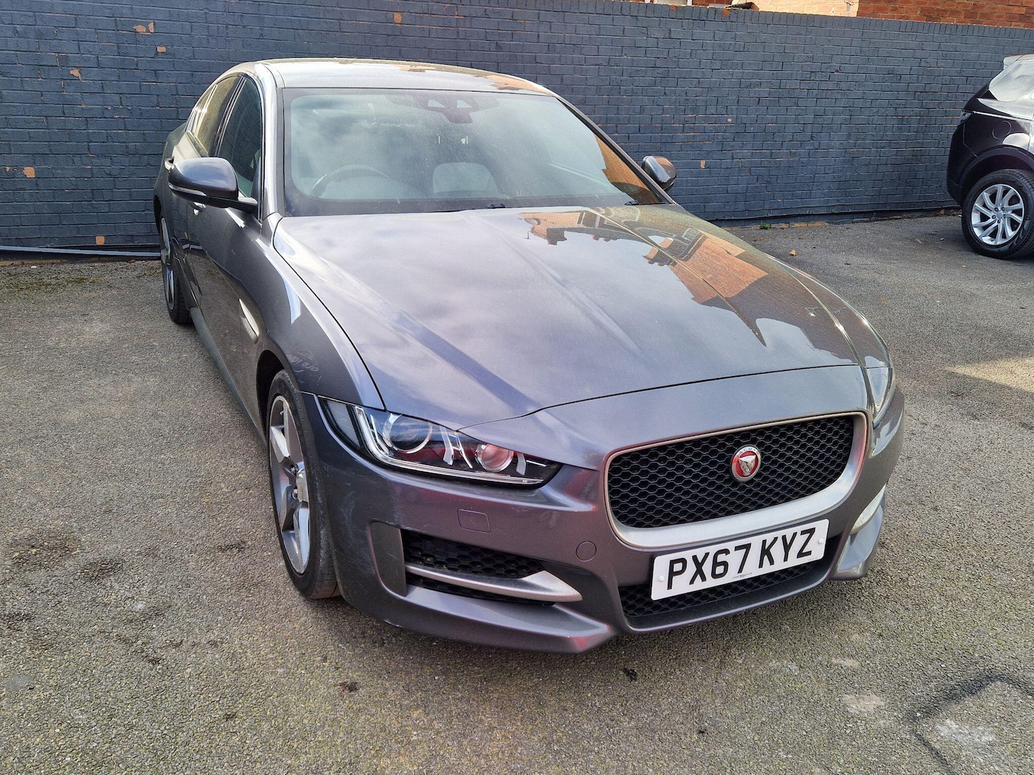 Used Jaguar XE for sale - 77671939: Photo 3