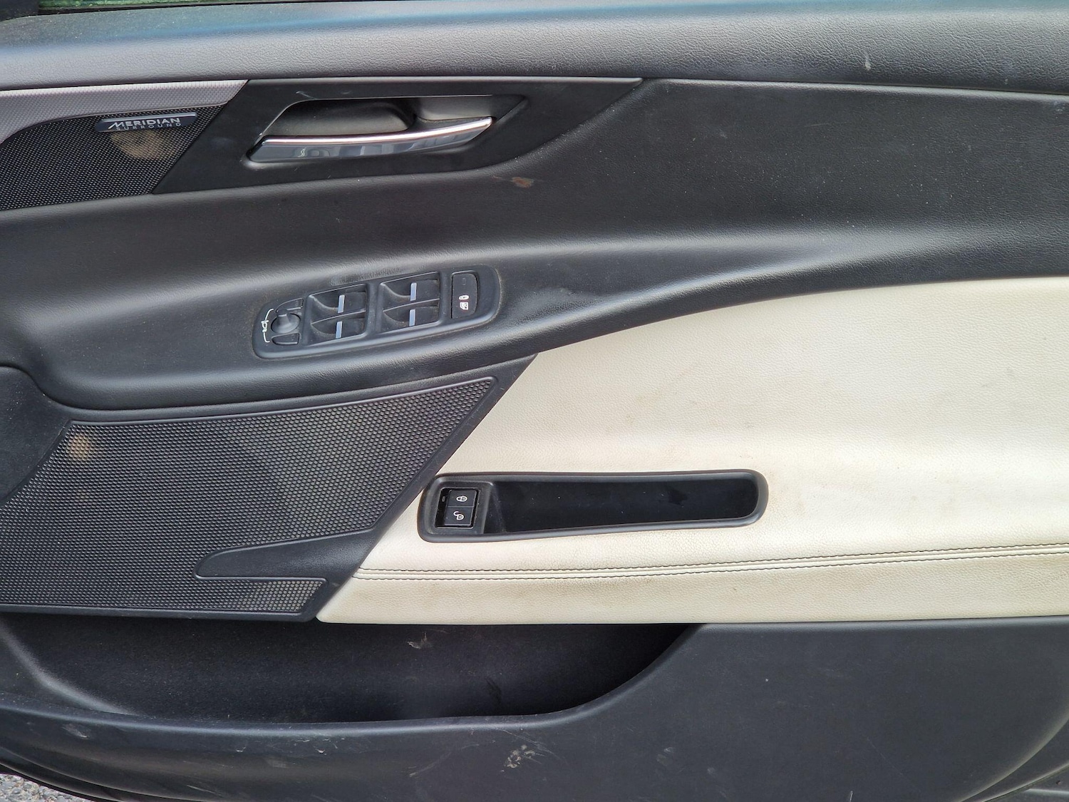 Used Jaguar XE for sale - 77671939: Photo 31