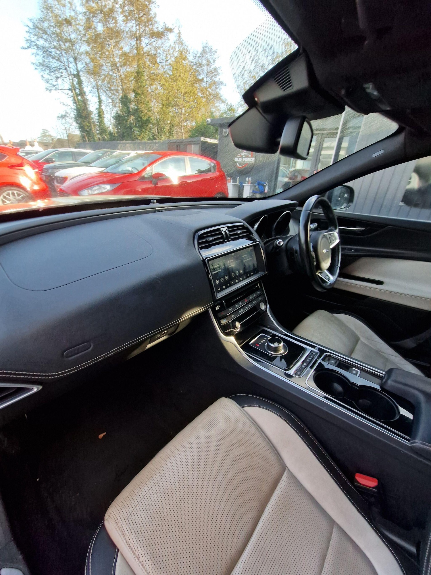 Used Jaguar XE for sale - 77671939: Photo 36