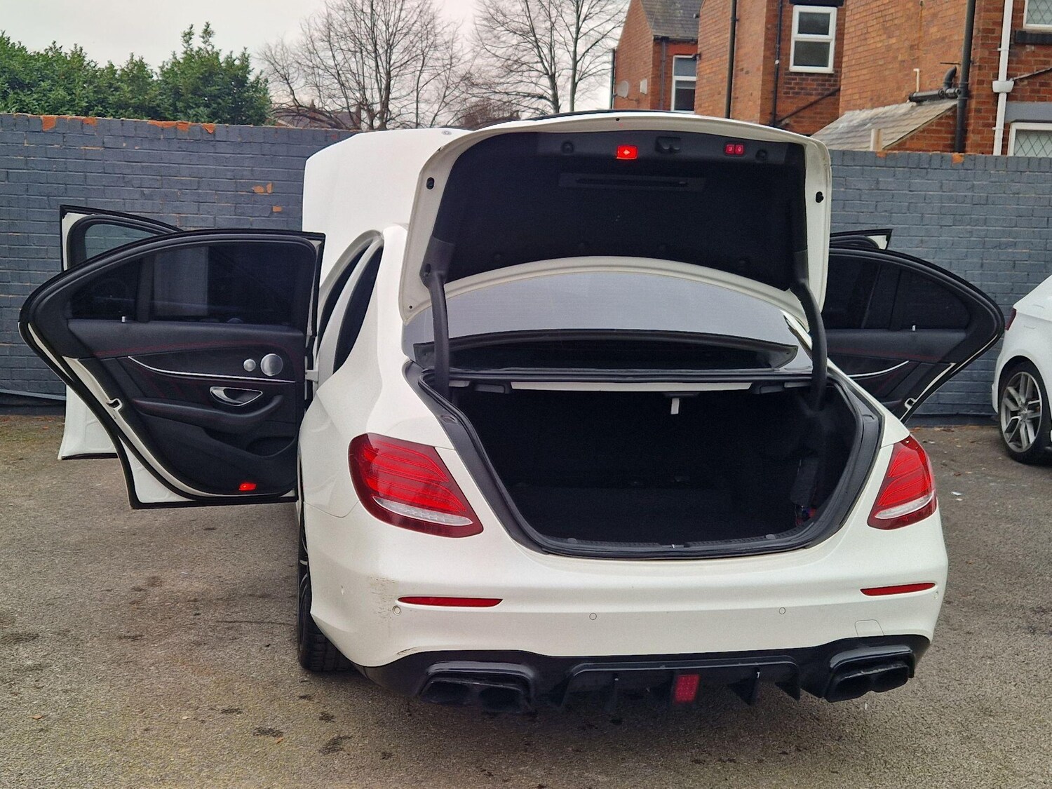 Used Mercedes-Benz E Class for sale - 77807637: Photo 19