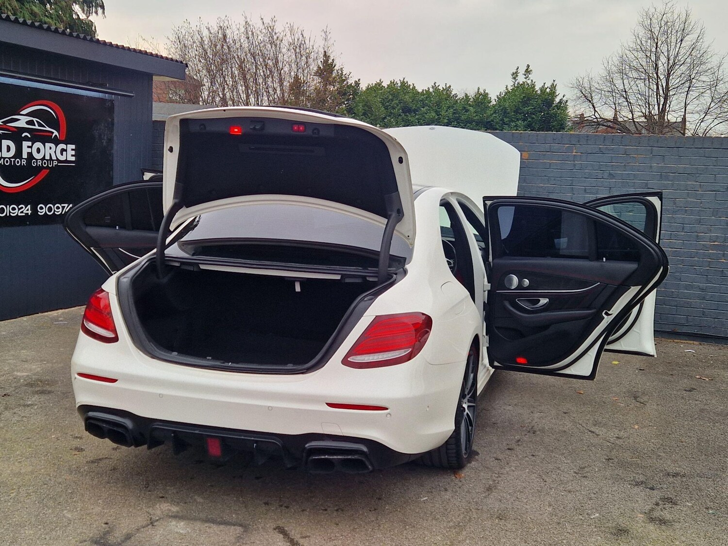 Used Mercedes-Benz E Class for sale - 77807637: Photo 21