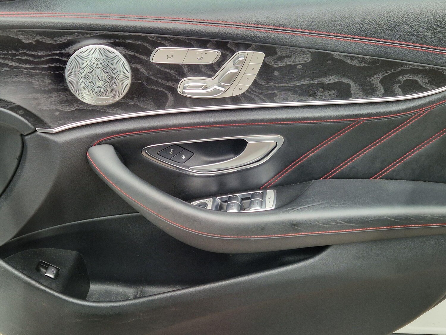 Used Mercedes-Benz E Class for sale - 77807637: Photo 32