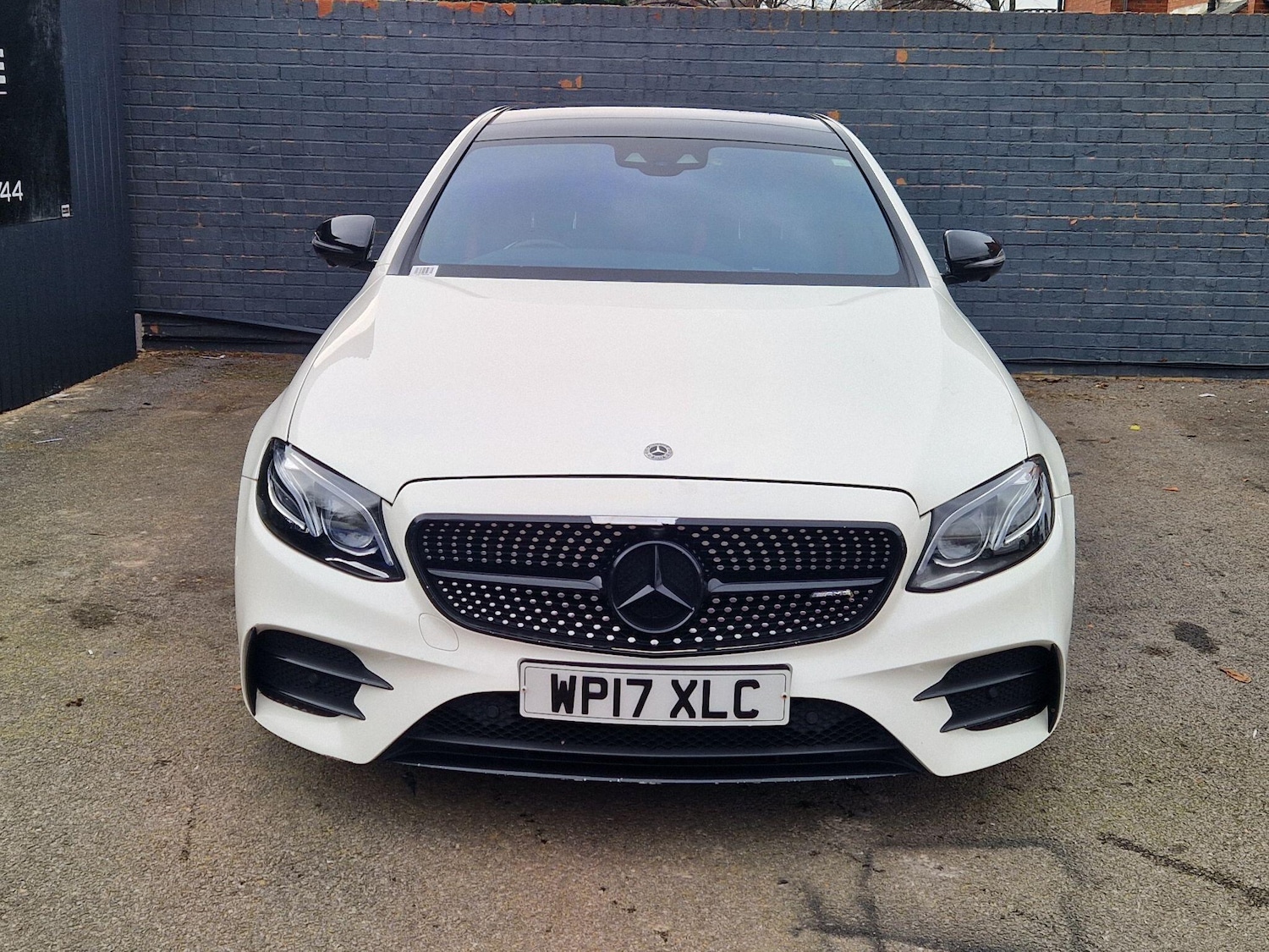Used Mercedes-Benz E Class for sale - 77807637: Photo 4
