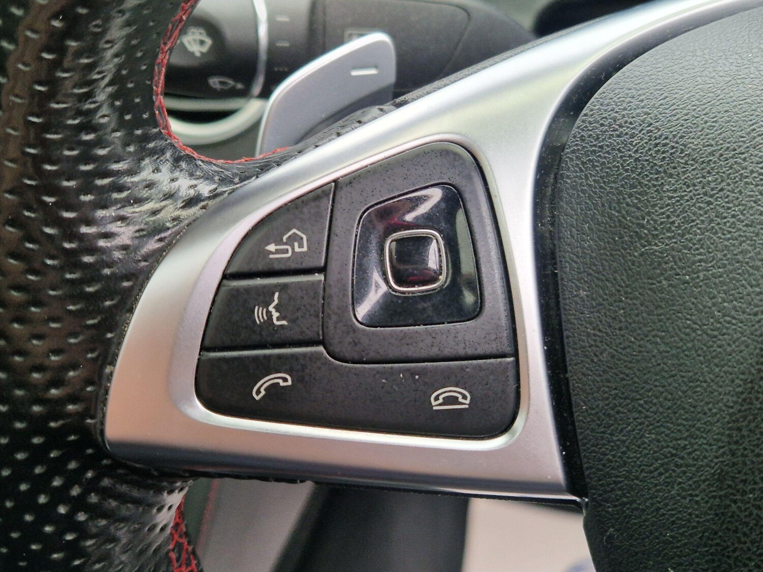 Used Mercedes-Benz E Class for sale - 77807637: Photo 49