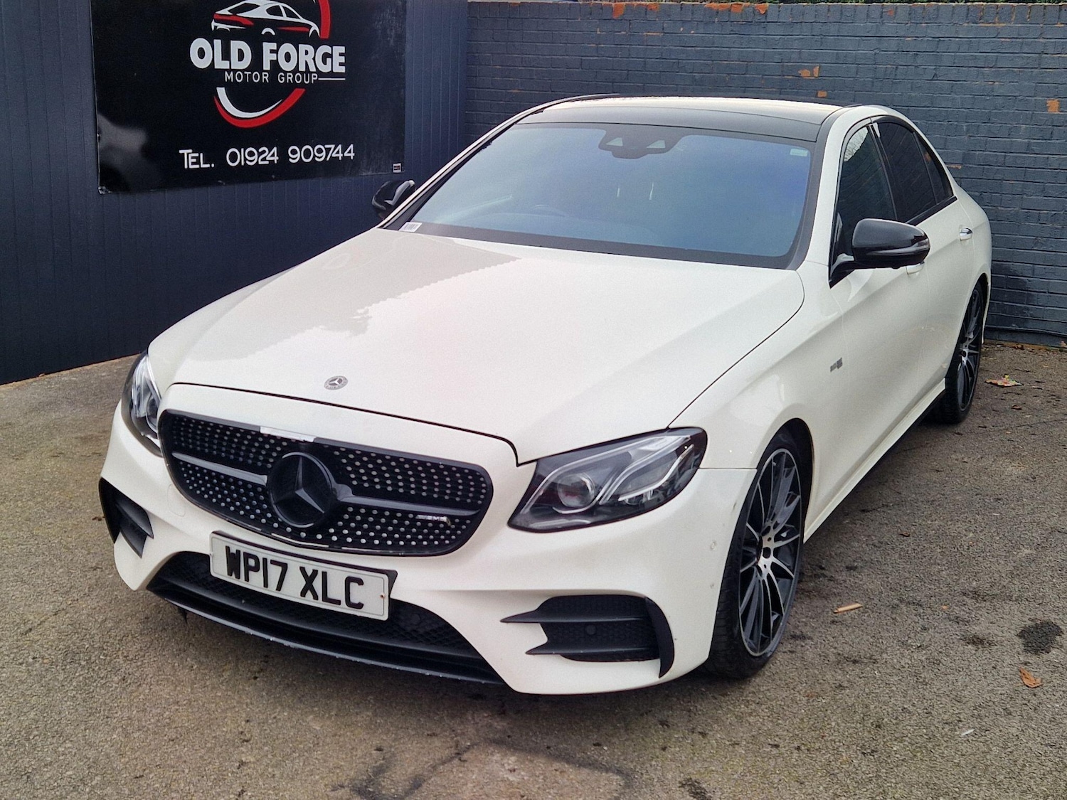 Used Mercedes-Benz E Class for sale - 77807637: Photo 5