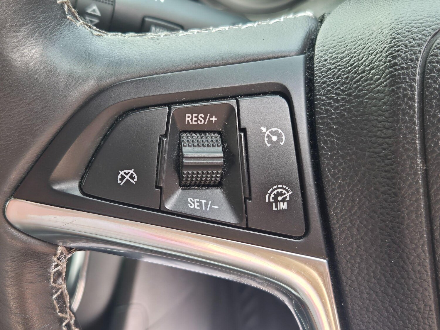 Used Vauxhall Mokka 2015 for sale - 77573736: Photo 42