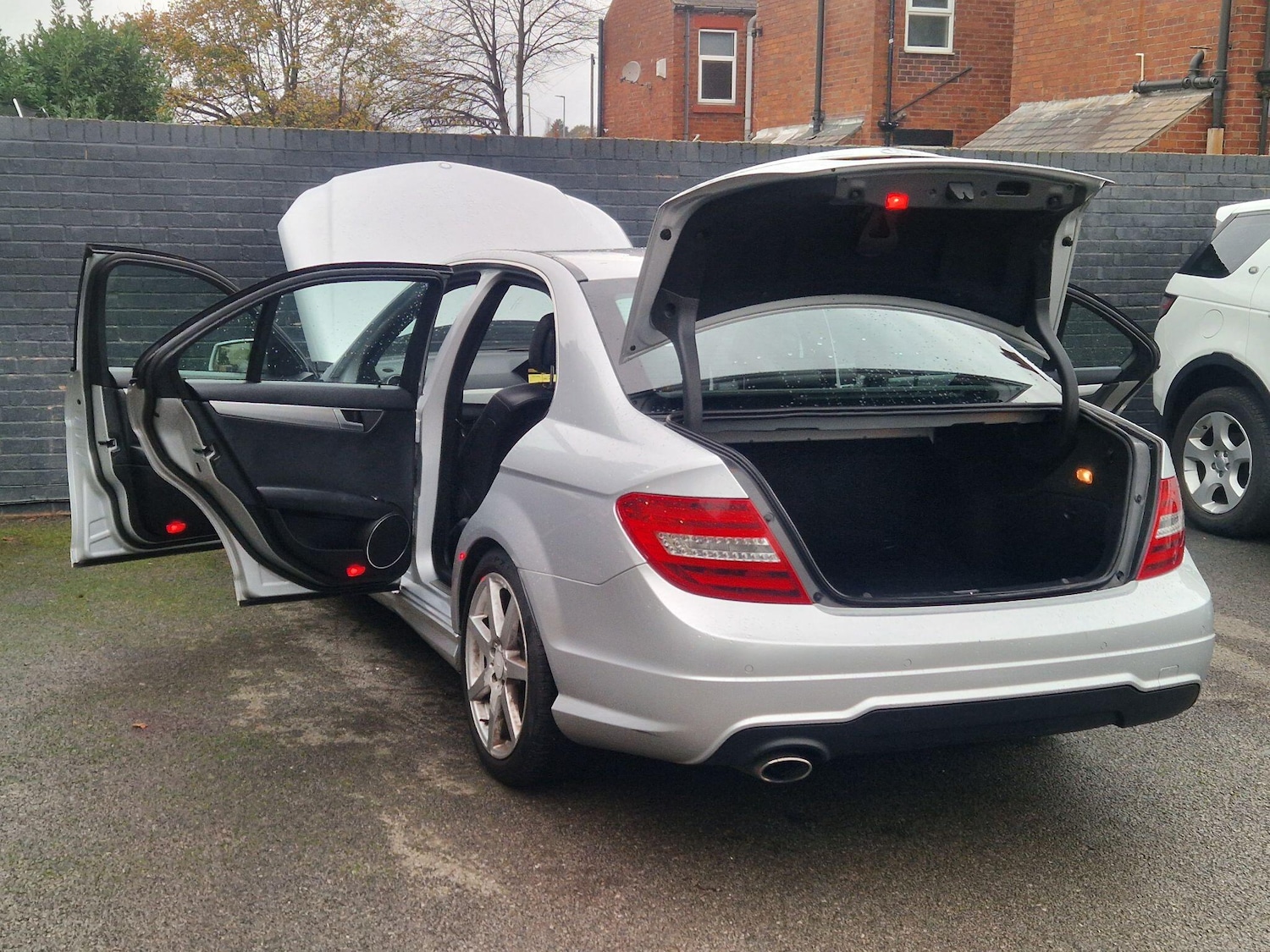 Used Mercedes-Benz C Class 2011 for sale - 76781820: Photo 17