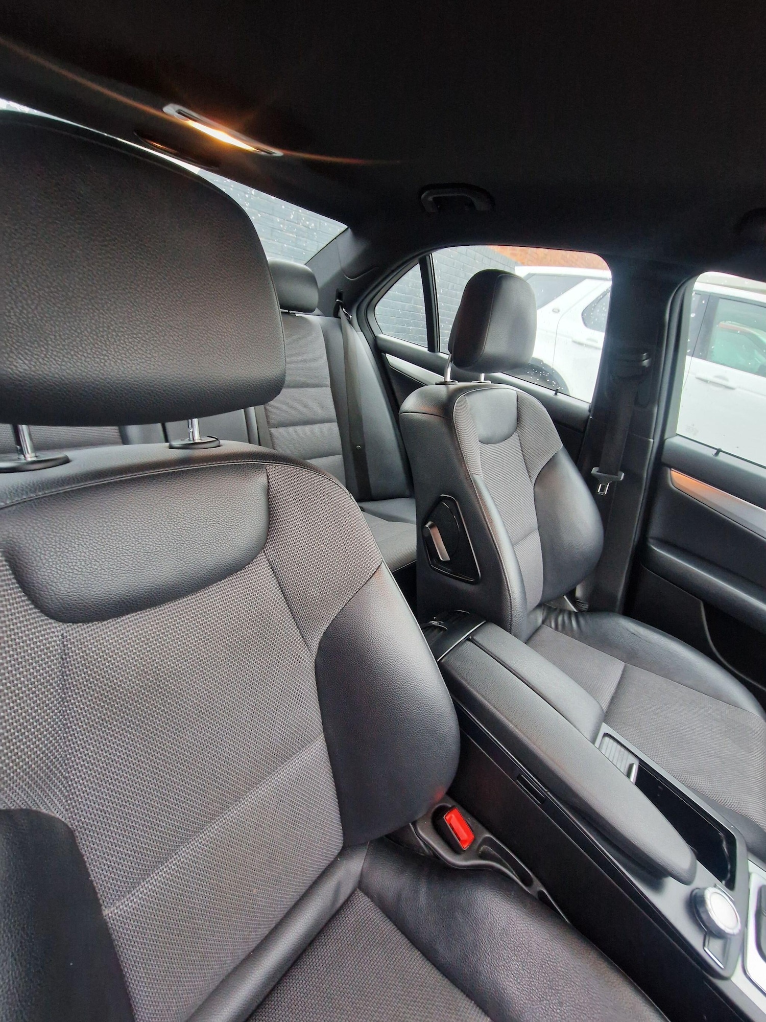 Used Mercedes-Benz C Class 2011 for sale - 76781820: Photo 26