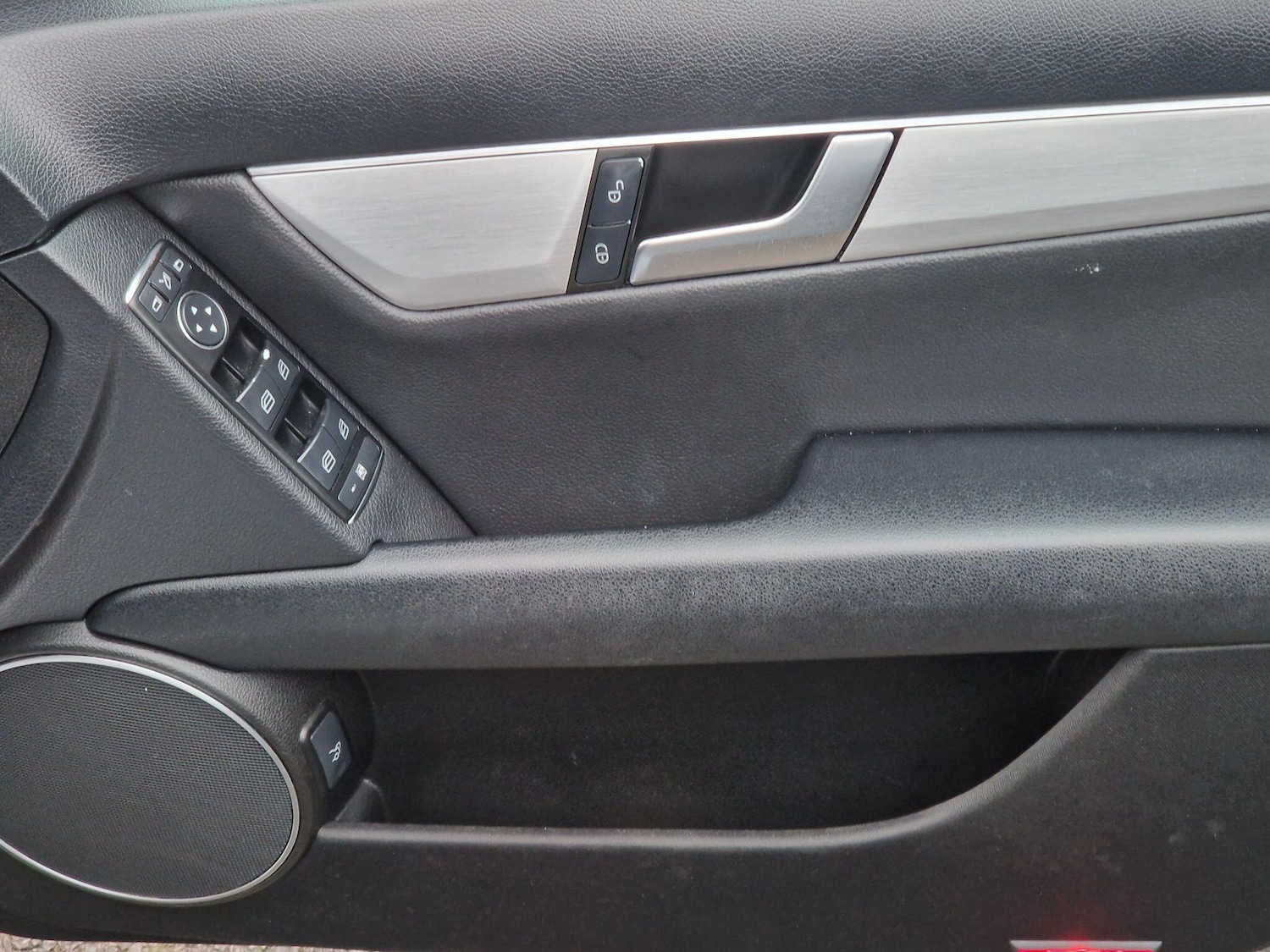 Used Mercedes-Benz C Class 2011 for sale - 76781820: Photo 29