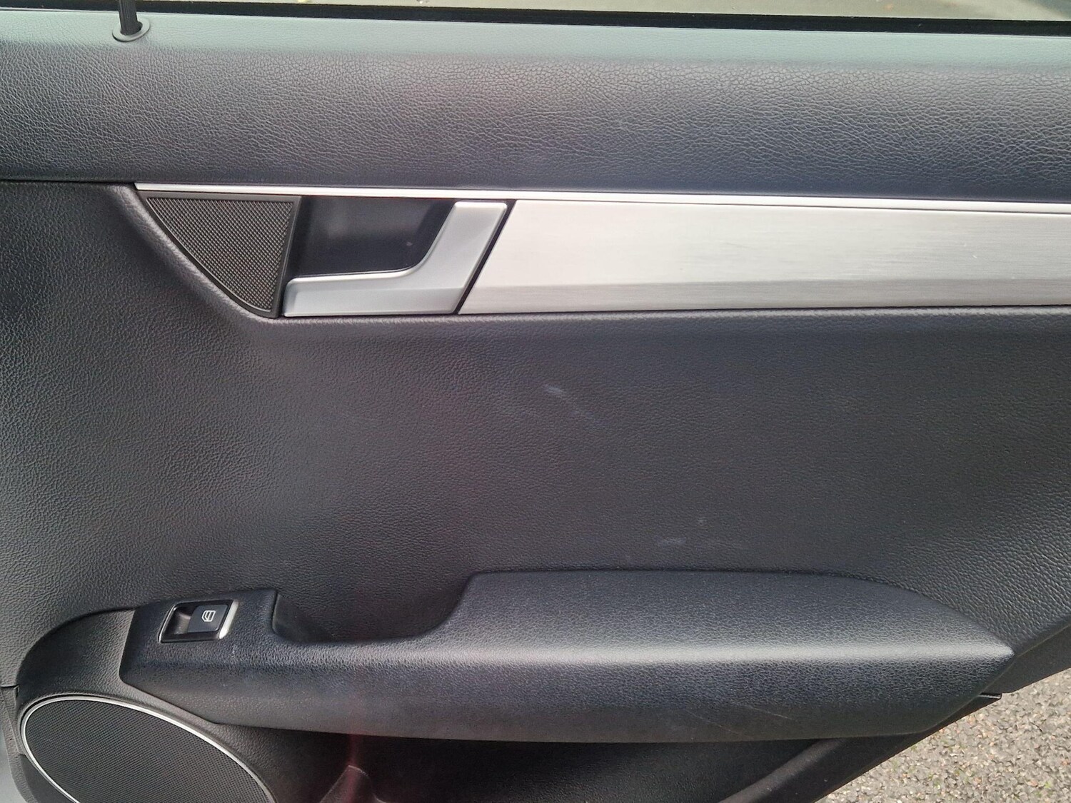 Used Mercedes-Benz C Class 2011 for sale - 76781820: Photo 32