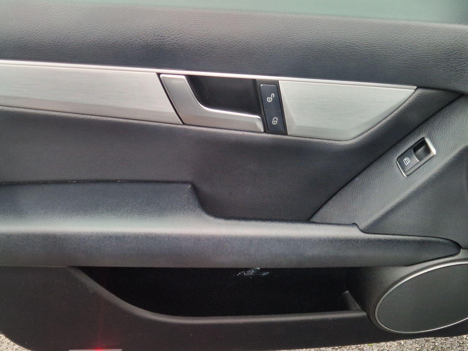 Used Mercedes-Benz C Class 2011 for sale - 76781820: Photo 35