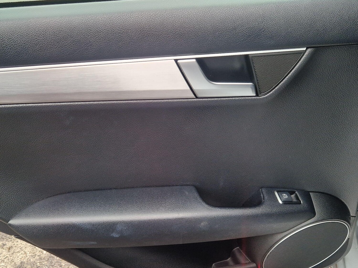 Used Mercedes-Benz C Class 2011 for sale - 76781820: Photo 38