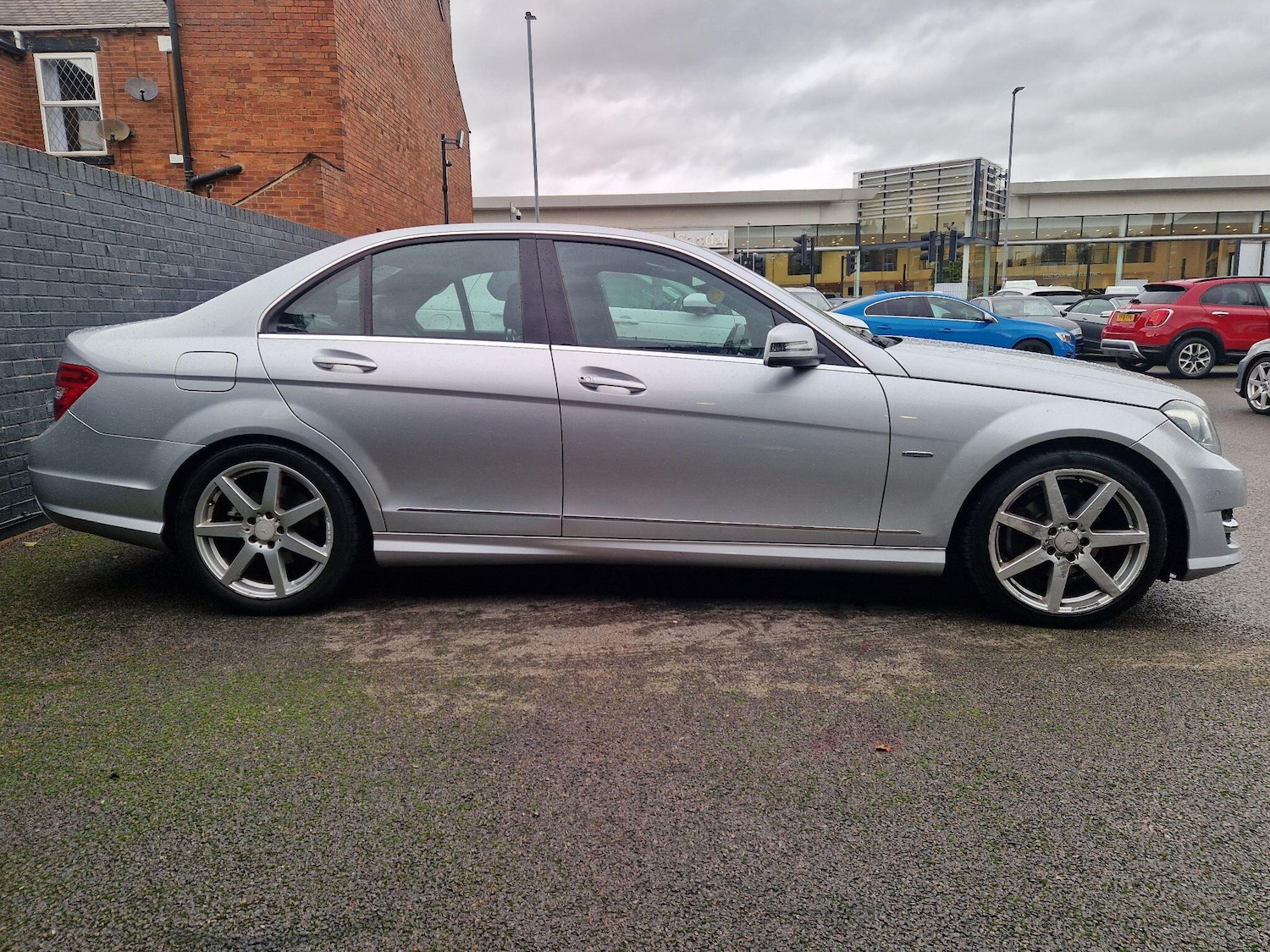 Used Mercedes-Benz C Class 2011 for sale - 76781820: Photo 7