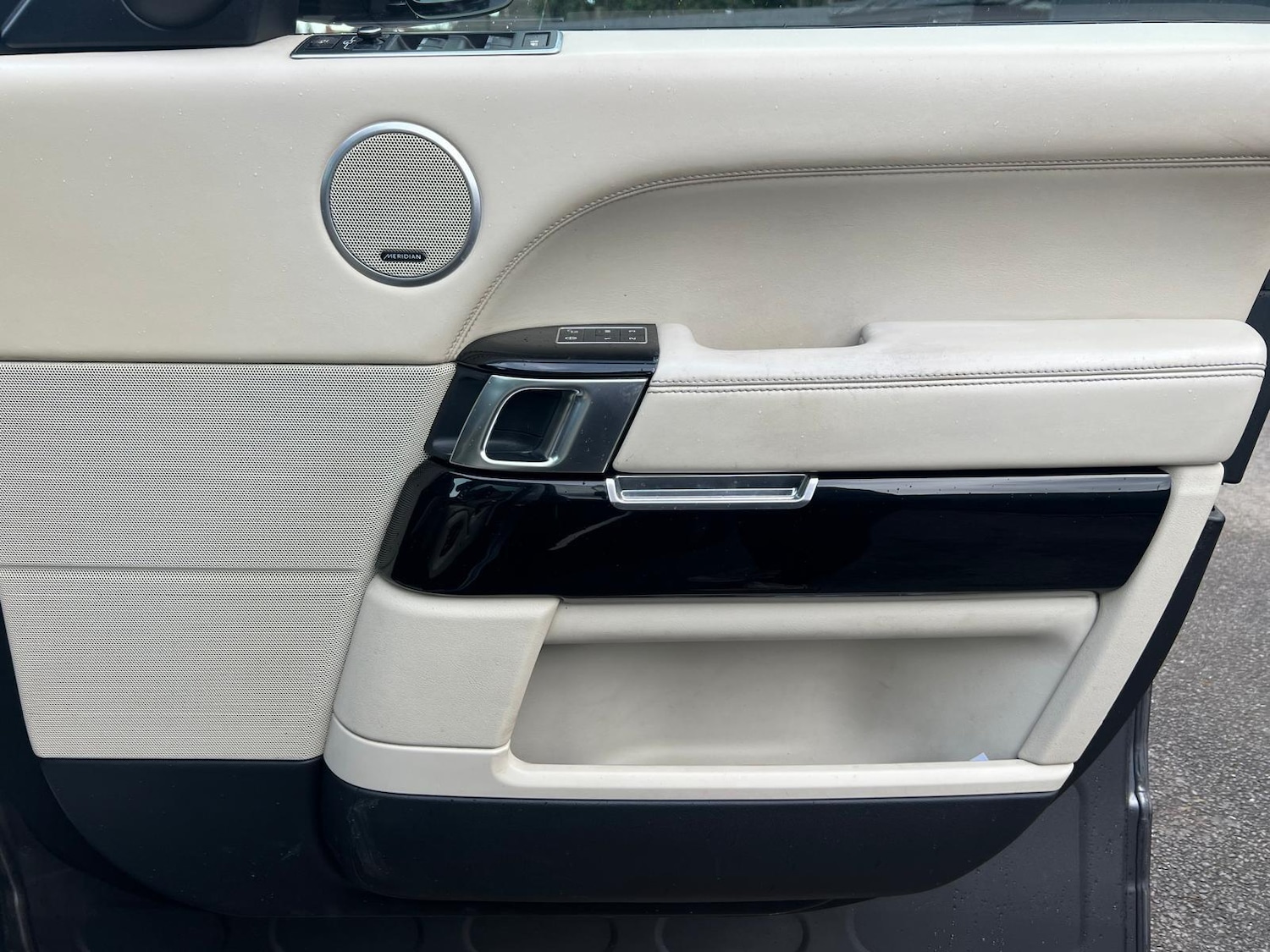 Used Land Rover Range Rover 2015 for sale - 78019312: Photo 32