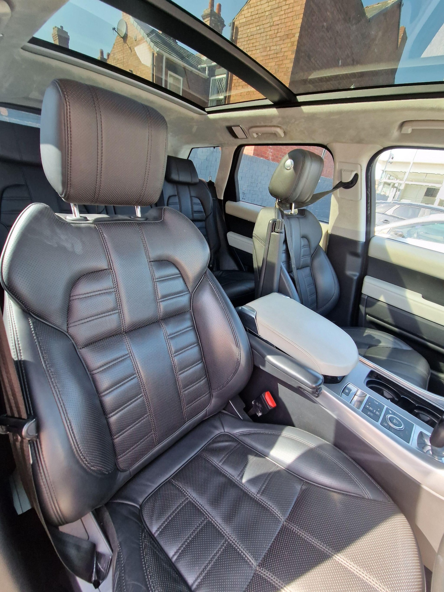 Used Land Rover Range Rover Sport 2015 for sale - 78185402: Photo 28