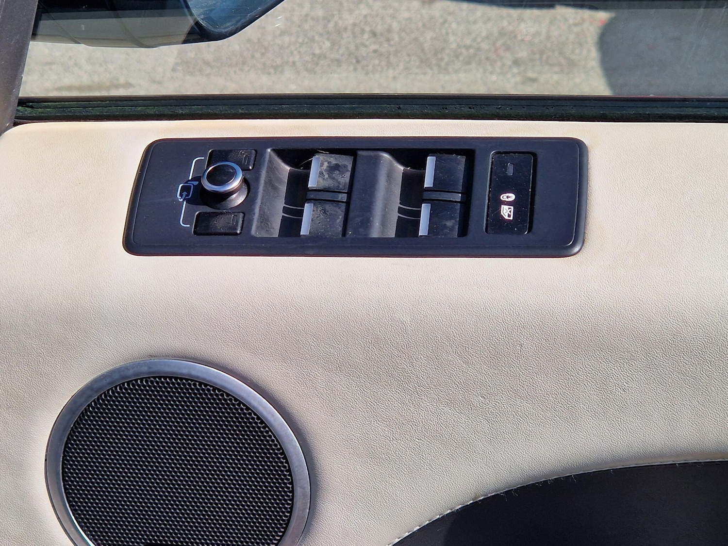 Used Land Rover Range Rover Sport 2015 for sale - 78185402: Photo 32