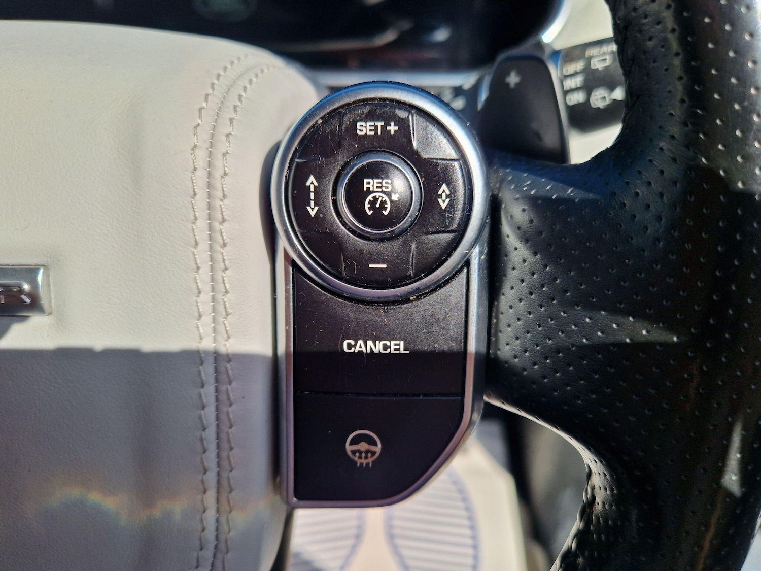 Used Land Rover Range Rover Sport 2015 for sale - 78185402: Photo 51