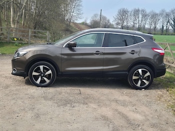 Used Nissan Qashqai 2017 for sale - 76994418: Photo