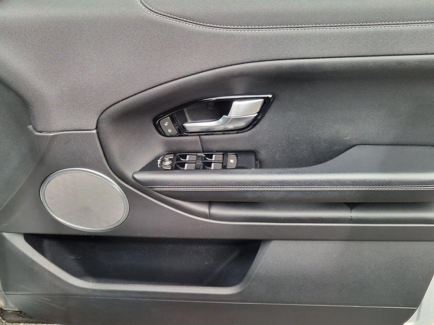 Used Land Rover Range Rover Evoque 2018 for sale - 77783705: Photo 32