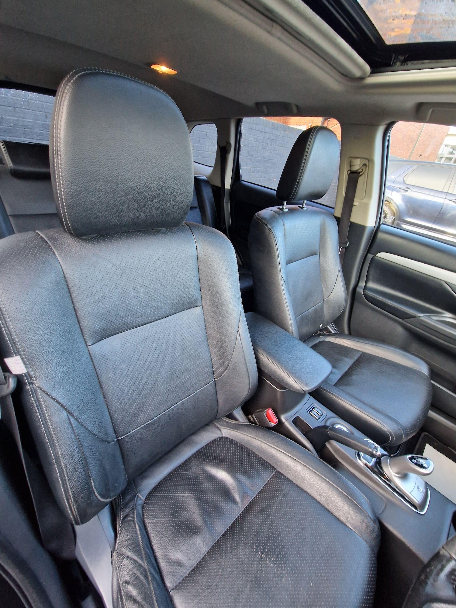 Used Mitsubishi Outlander for sale - 77215540: Photo 32