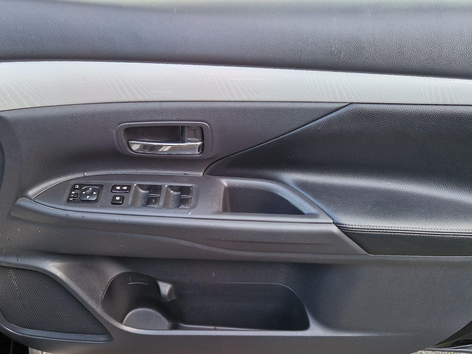 Used Mitsubishi Outlander for sale - 77215540: Photo 33