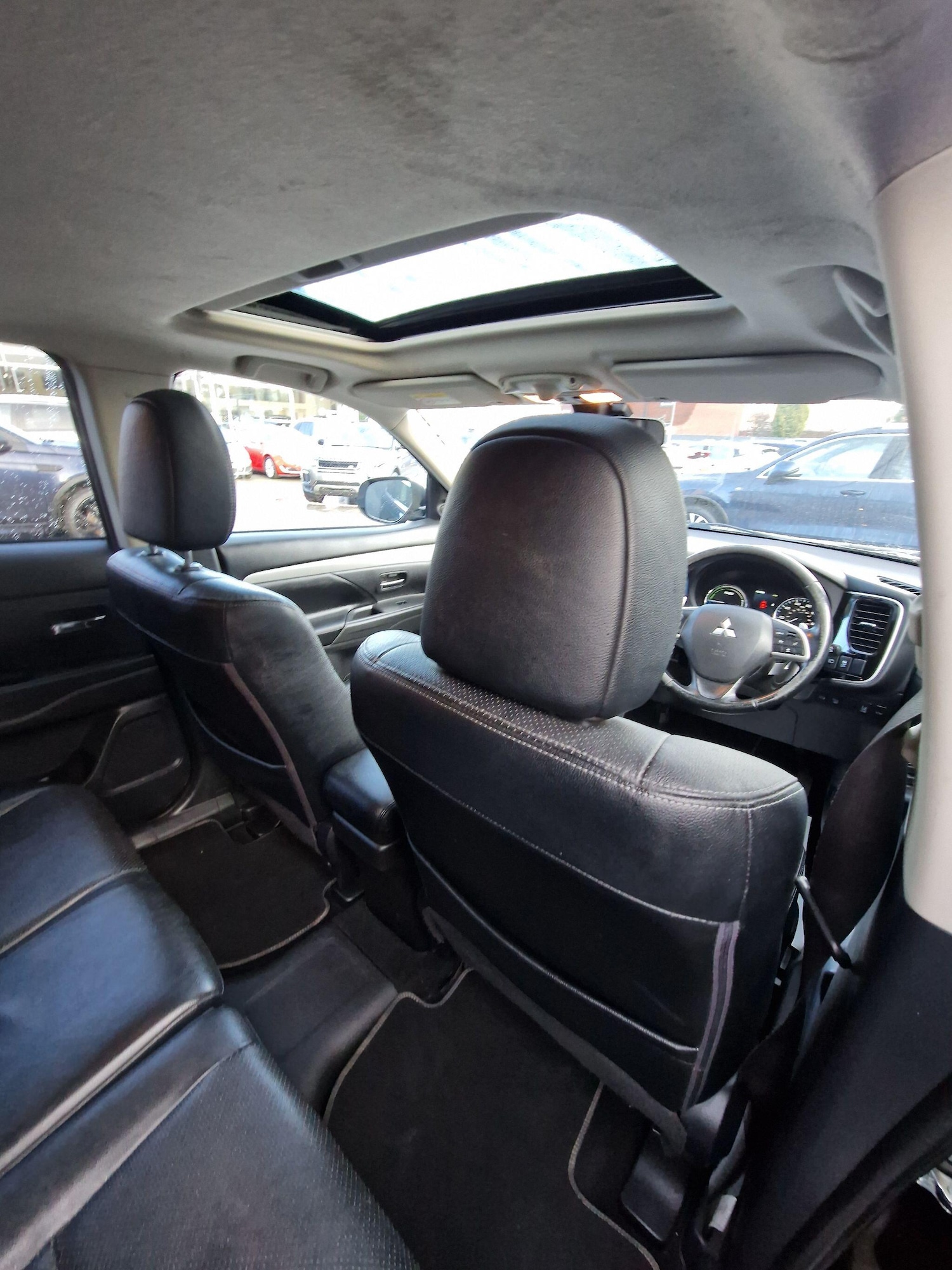 Used Mitsubishi Outlander for sale - 77215540: Photo 36