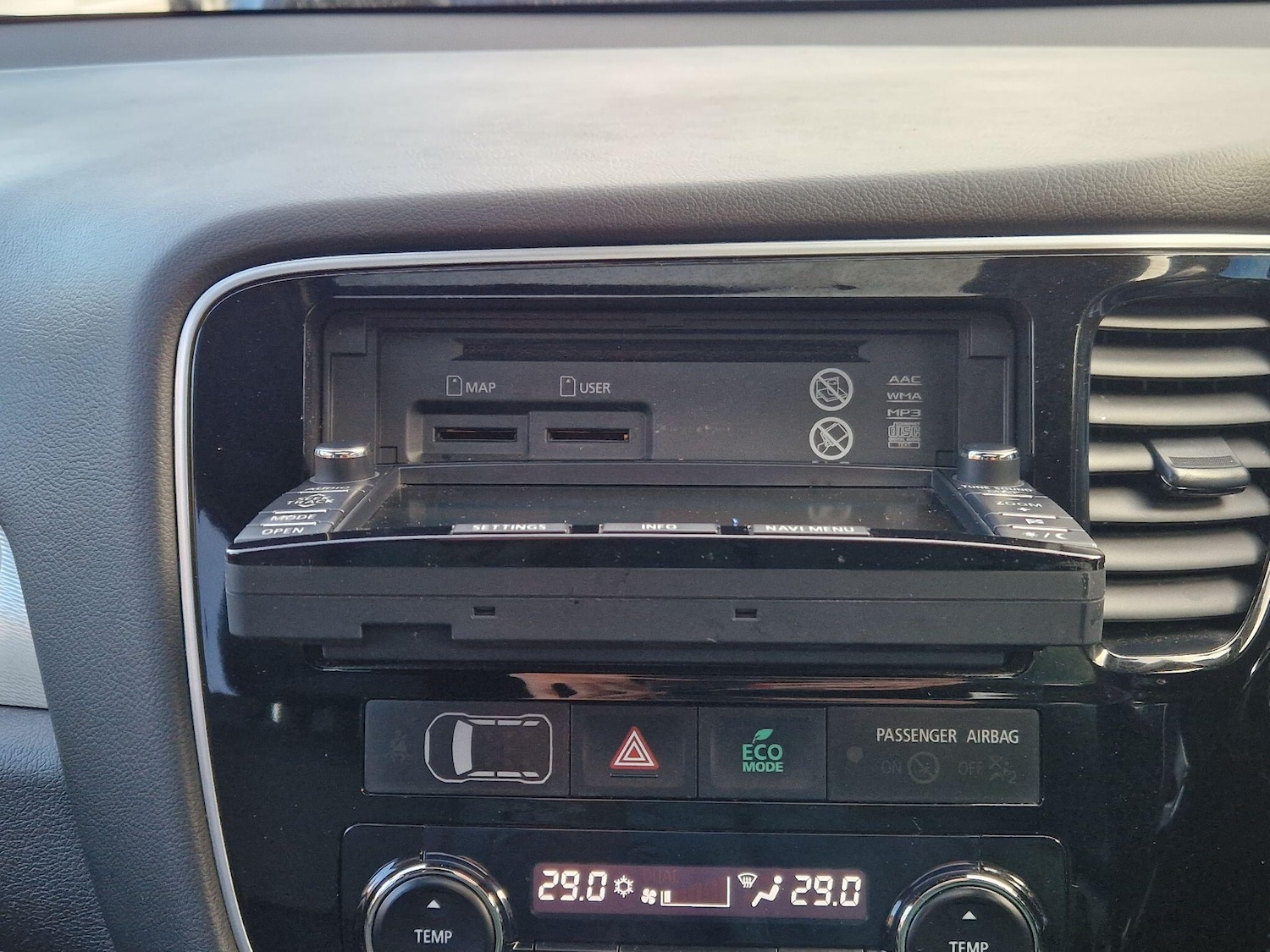 Used Mitsubishi Outlander for sale - 77215540: Photo 49